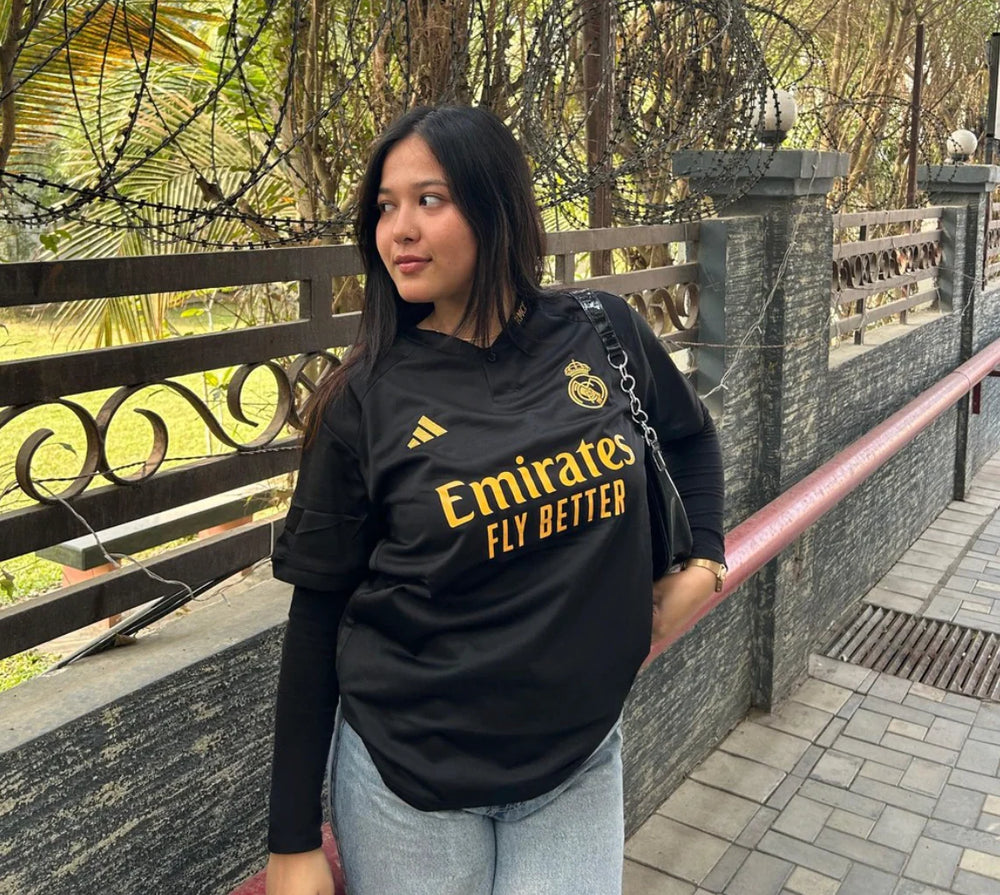 Priyaa