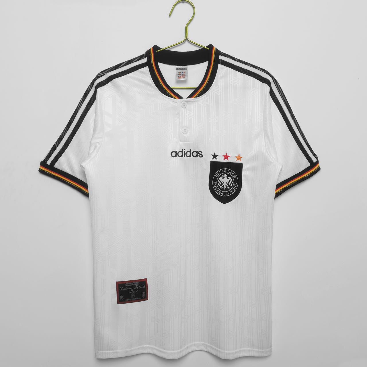 Liverpool 2004-05 Home Istanbul Final Retro Jersey (Half Sleeve)